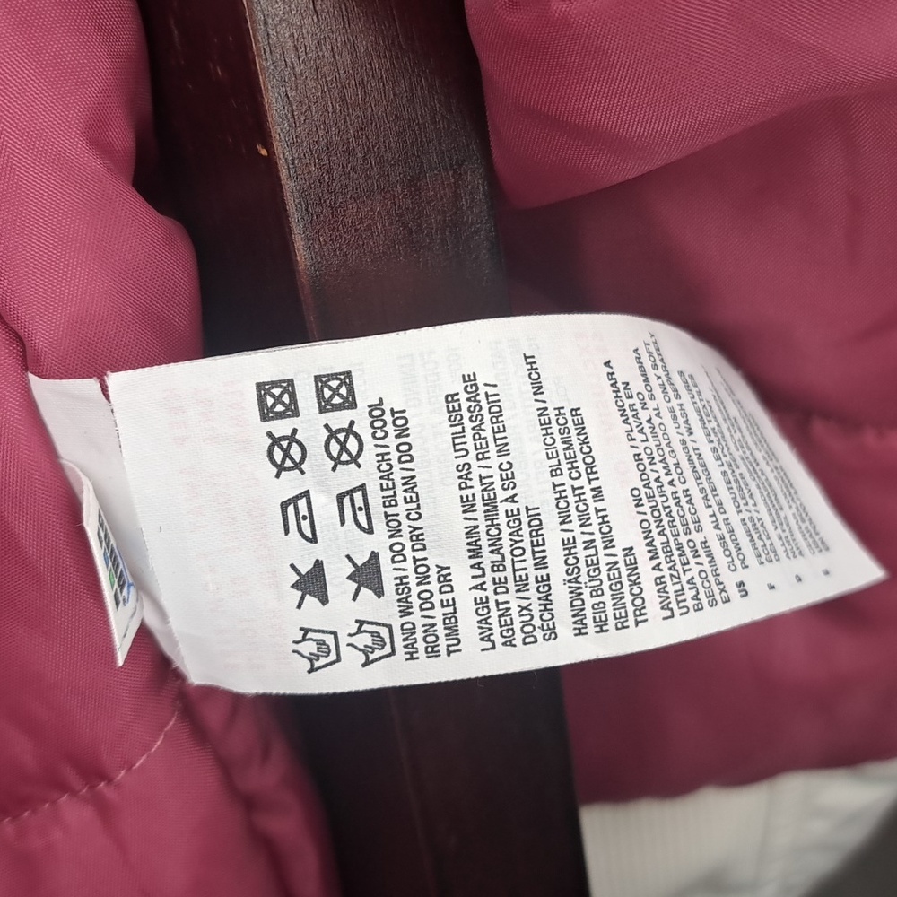 White Puma Jacket with Pink Lining and Faux Fur Trim Size Small - Picture 6 of 9